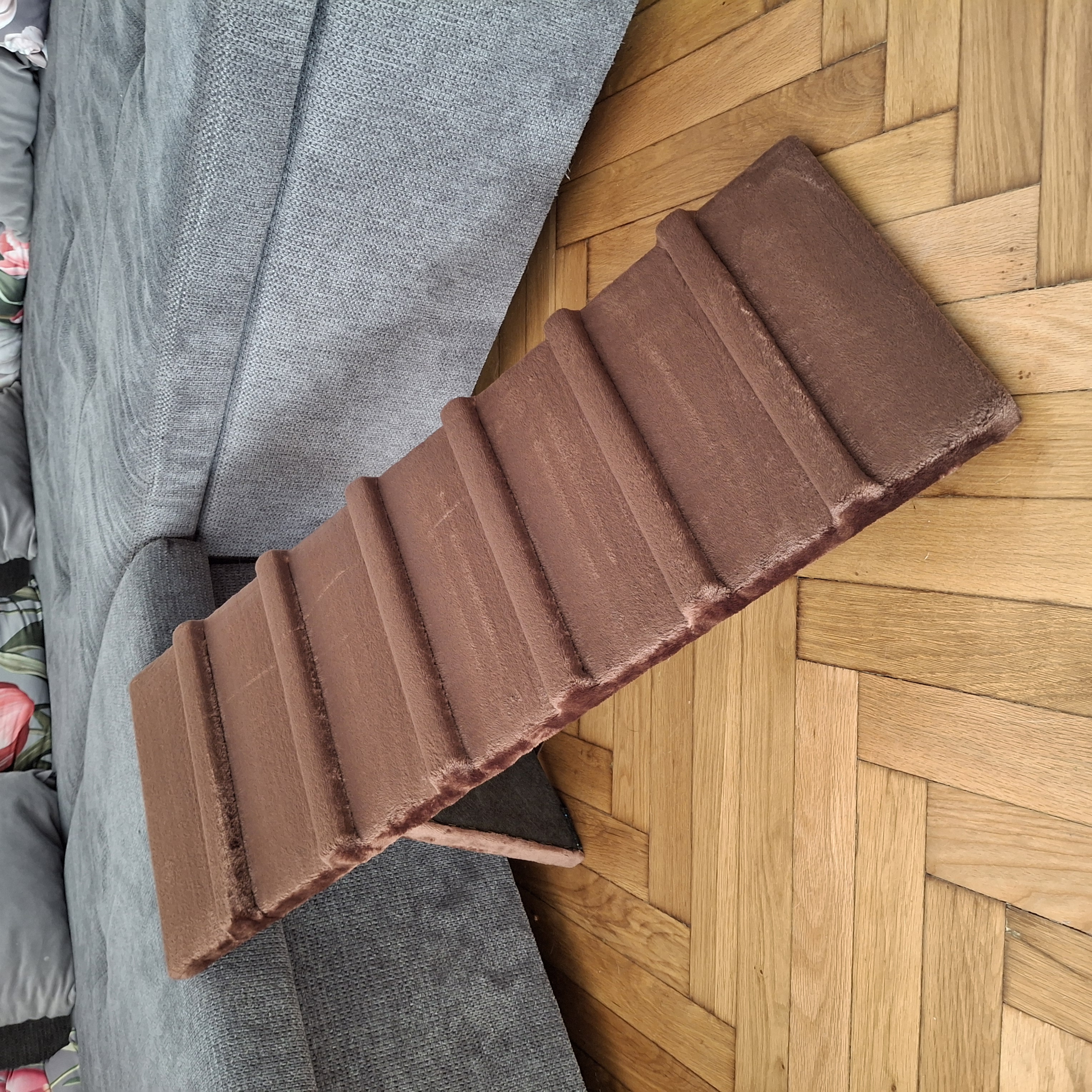 Standard Bécy kutyarámpa kanapéhoz, 2. kép