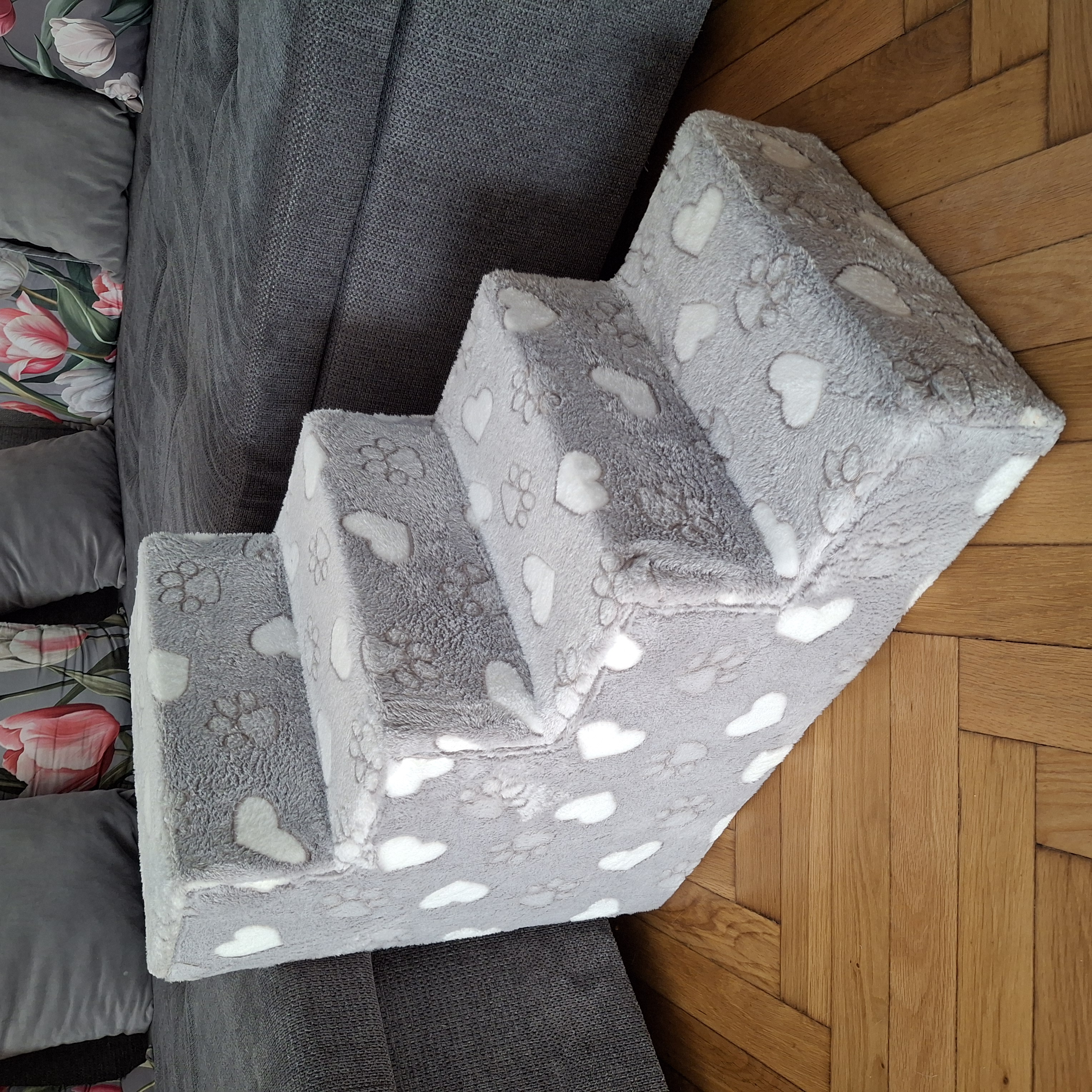 Kézműves kisállat lépcső